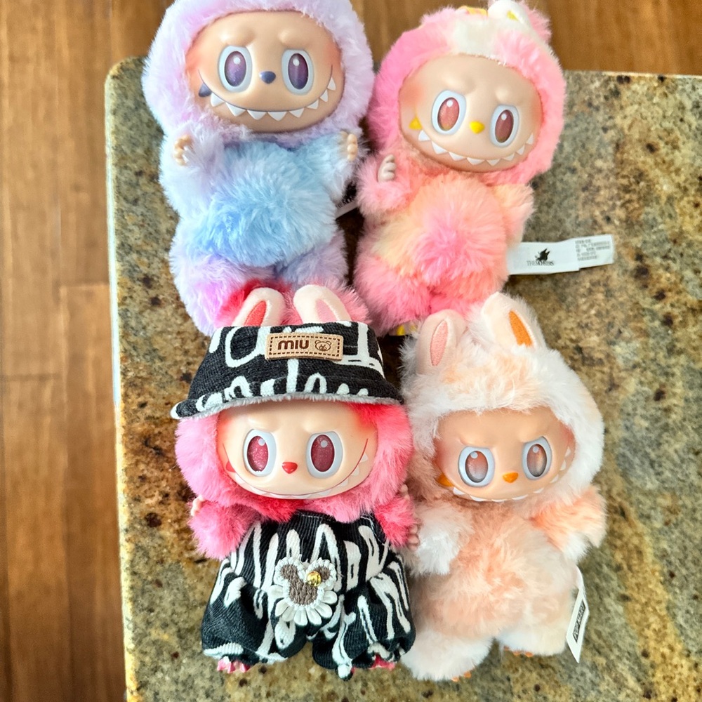 BULK LABUBU BIG INTO ENERGY V3 (4)